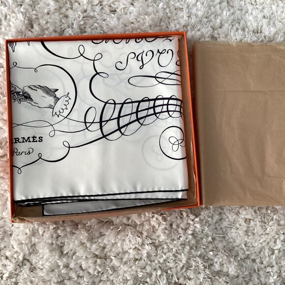 HERMES Scarf Carre 90 L'ART D'ECRIRE 100% Silk - Picture 7 of 10